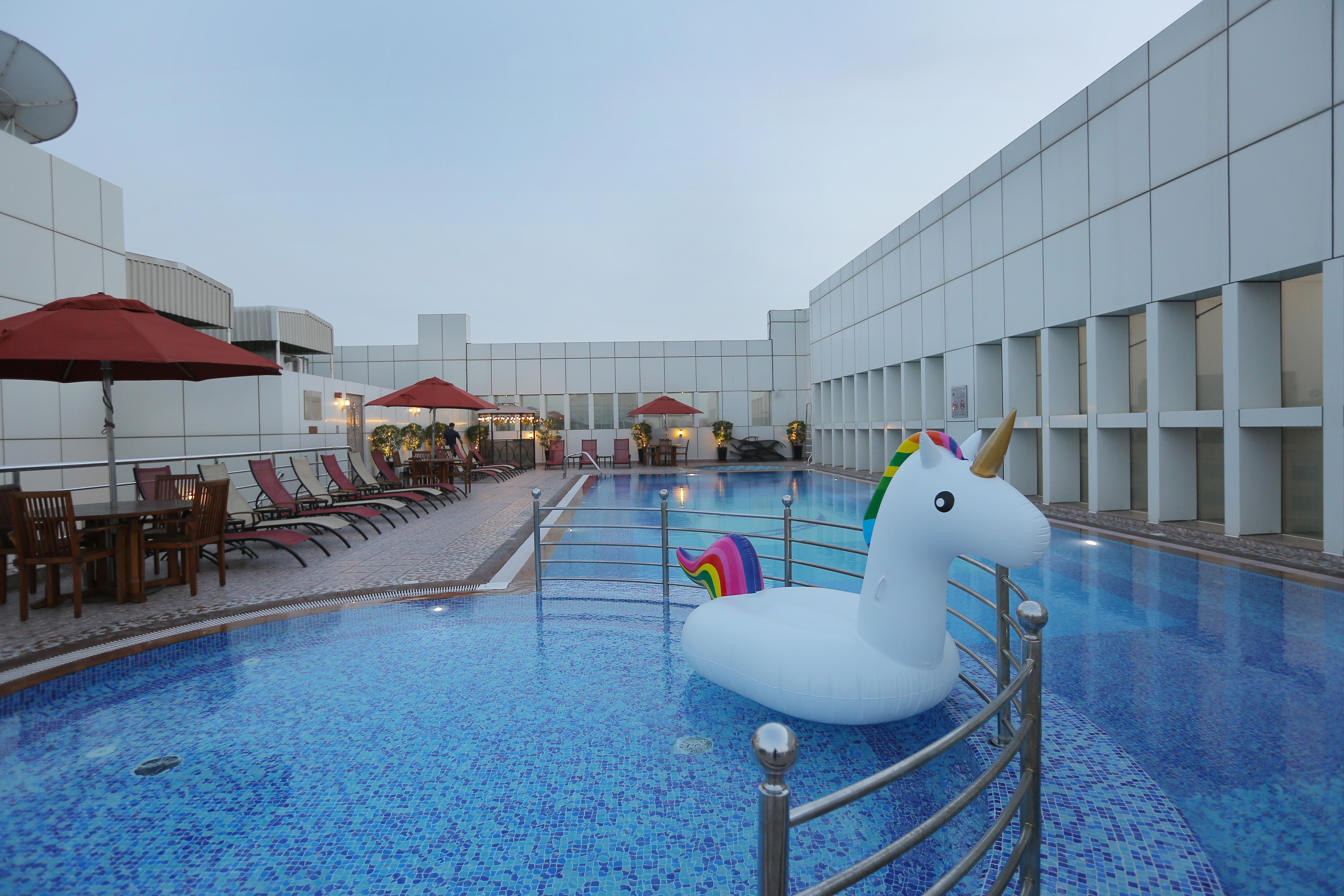 Ivory Grand Hotel Apartments Dubai Eksteriør billede