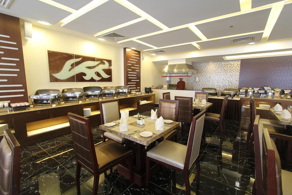 Ivory Grand Hotel Apartments Dubai Eksteriør billede