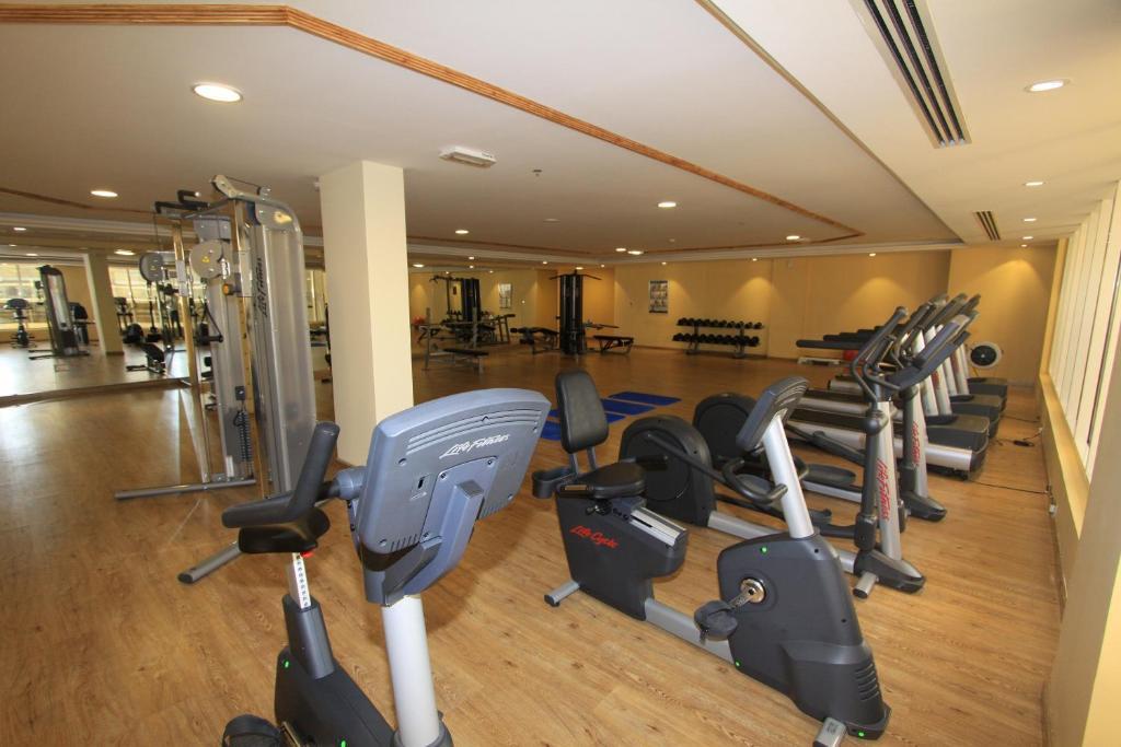 Ivory Grand Hotel Apartments Dubai Eksteriør billede