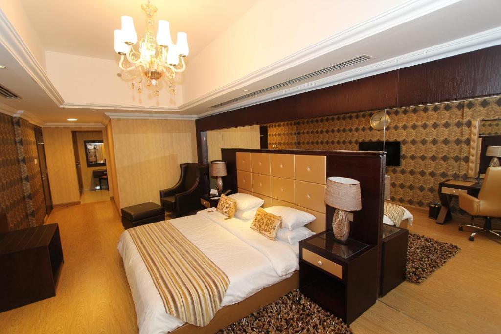 Ivory Grand Hotel Apartments Dubai Eksteriør billede